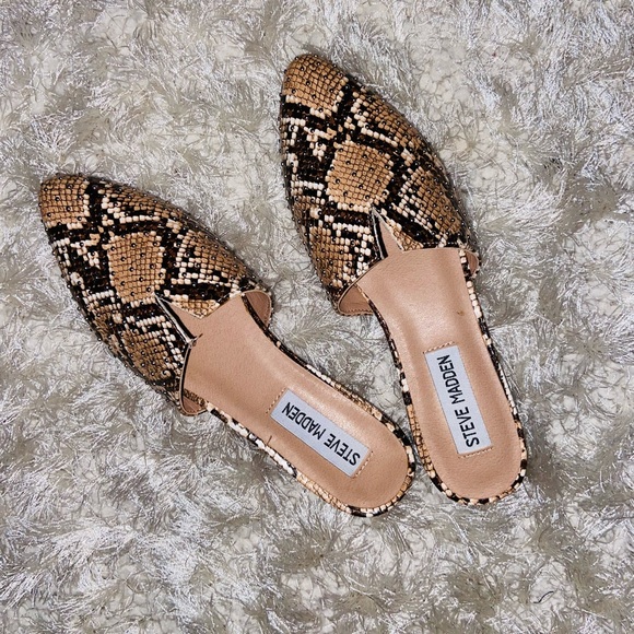 Steve Madden Ally Snake Embossed Mule - Picture 2 of 4